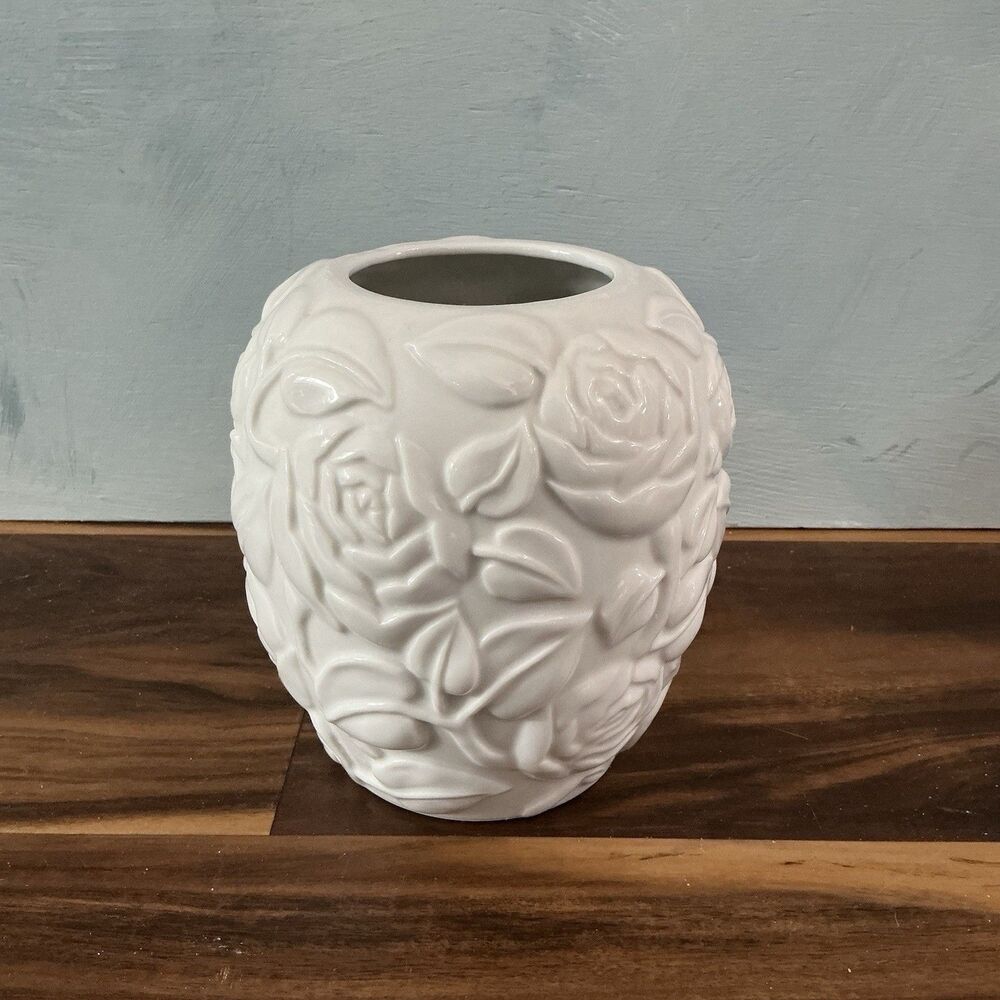 Germaine Monteil Porcelain Ginger Jar Or Vase White Repousse Roses & Vines Japan